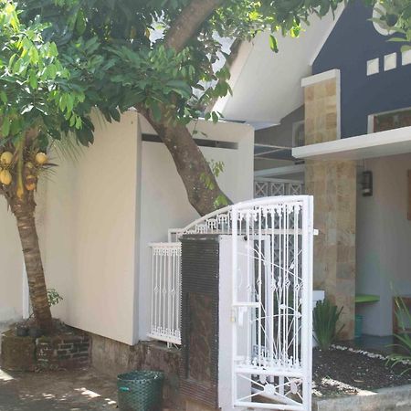 Cipta Guesthouse Yogyakarta Ngoại thất bức ảnh