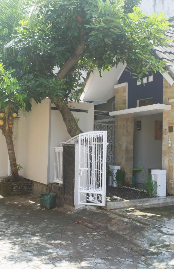Cipta Guesthouse Yogyakarta Ngoại thất bức ảnh
